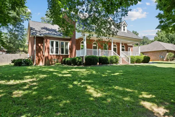 104 Oak Hill Dr, Smyrna, TN 37167
