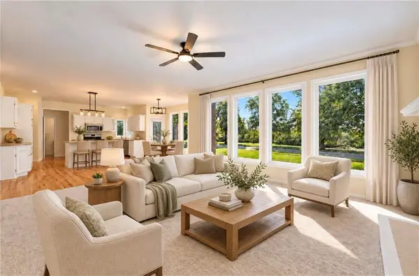 13721 Manor RD, Leawood, KS 66224