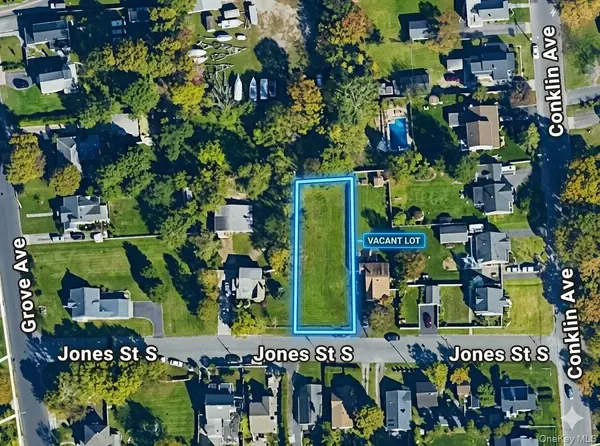 15 S Jones St. ST, Patchogue, NY 11772