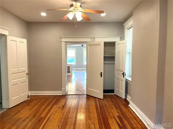 4751 Idaho AVE, St Louis, MO 63111