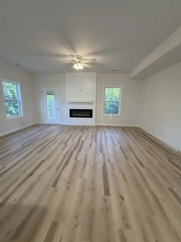 811 Gracey Ave, Clarksville, TN 37040