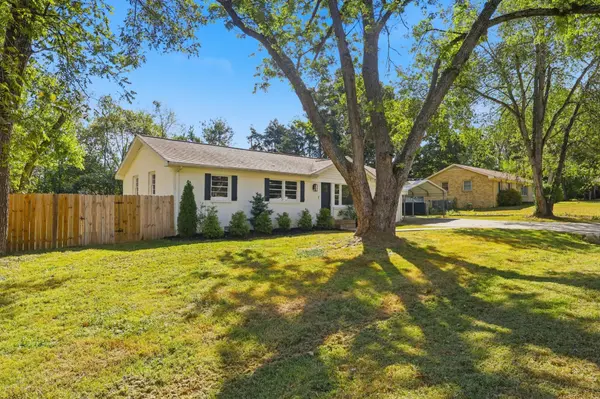 5027 Collinwood Dr, Clarksville, TN 37042