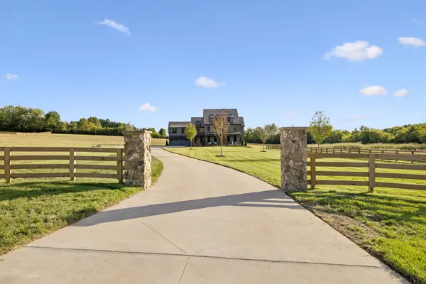 4015 Baileys Cove Ct, Franklin, TN 37064