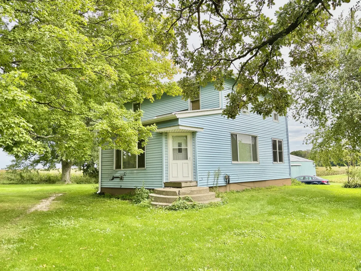 7575 Manchester RD, Capron, IL 61012