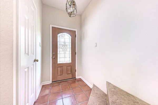 583 Rupen DR, Lakeway, TX 78734