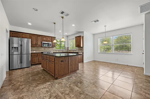 606 Irvin DR, San Marcos, TX 78666