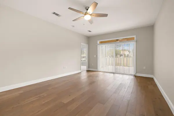 210 Crockett LOOP, Georgetown, TX 78633