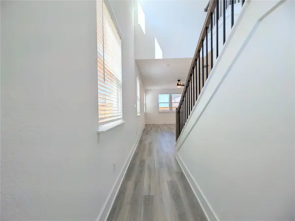 206 Kislingbury LN, Kyle, TX 78640