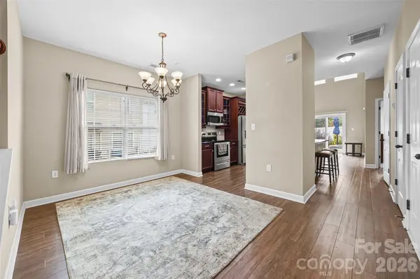 341 Sandy Spring LN, Lake Wylie, SC 29710