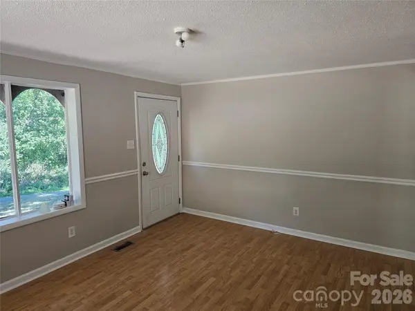 2782 West View ST, Hickory, NC 28601