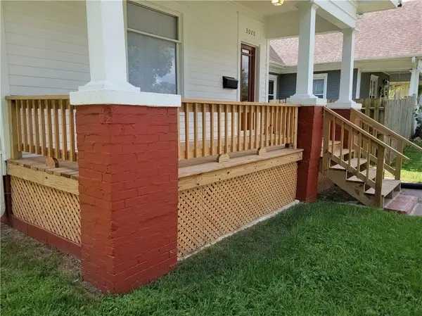 3020 Jules ST, St Joseph, MO 64501