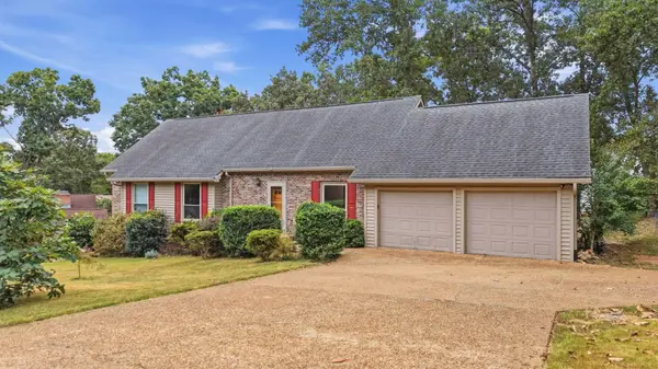 1624 Starboard Drive, Hixson, TN 37343