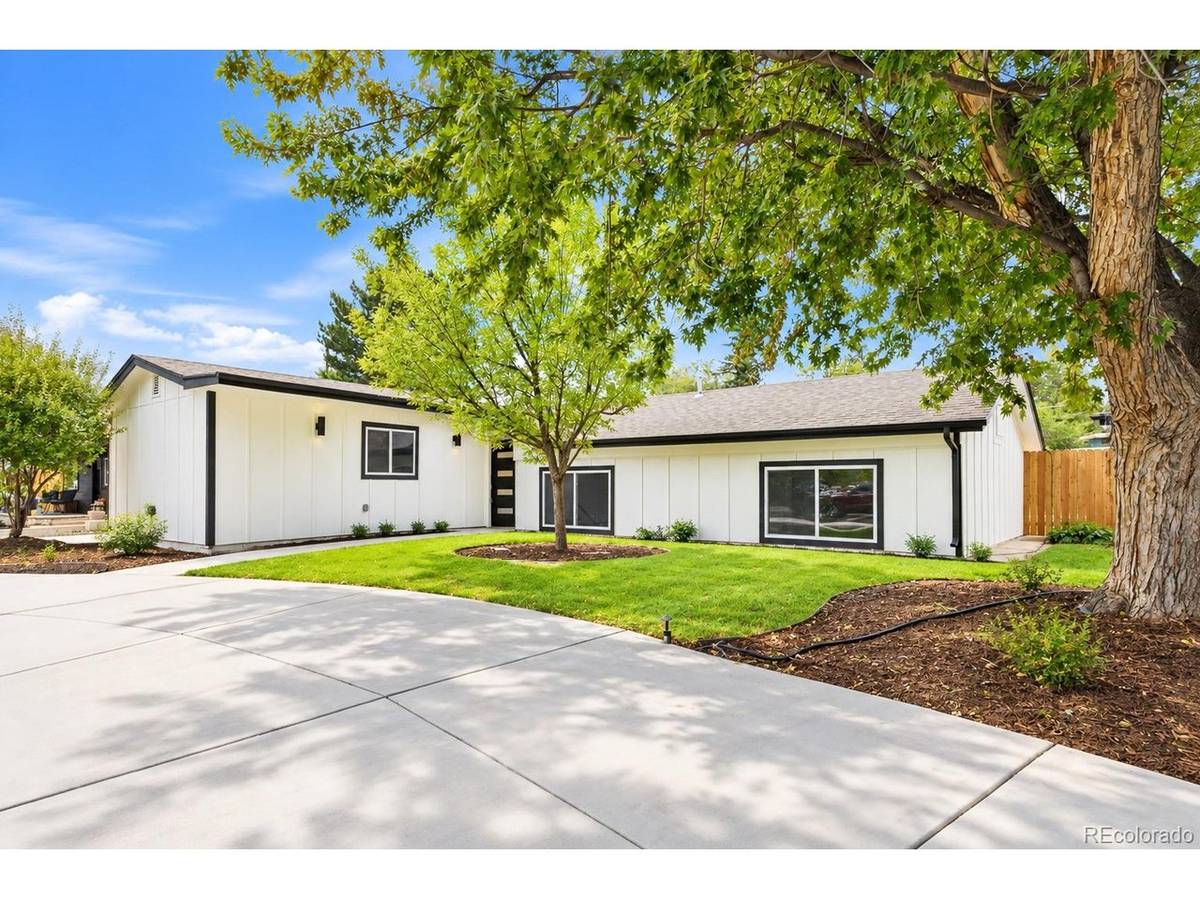 11951 W Security, Lakewood, CO 80401