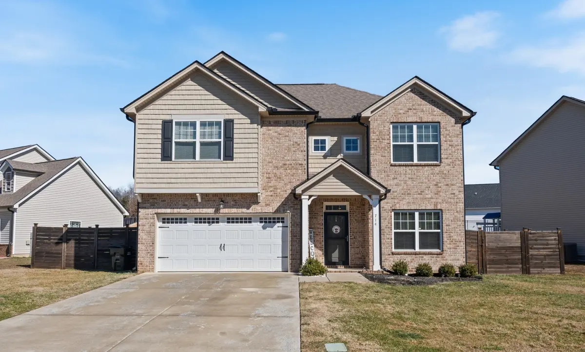 714 Monarchos Bnd, Burns, TN 37029