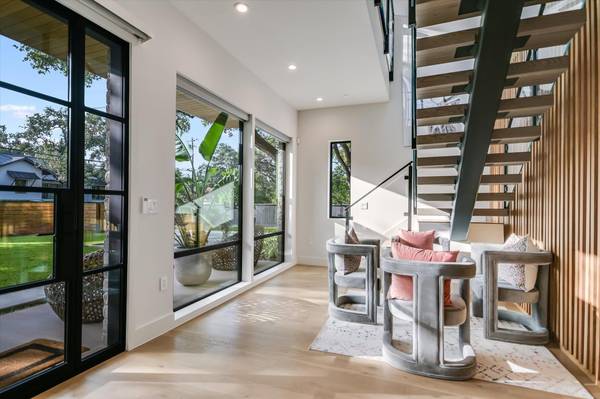 403 Ridgewood, Austin, TX 78746