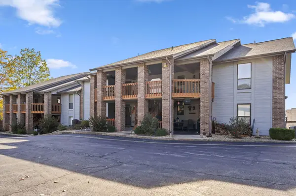 67 Port DR ##4, Kimberling City, MO 65686