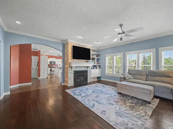 4389 W Brescher DR, Jasper, IN 47546-2588