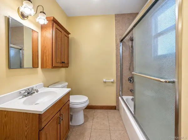 14 Balfour Street, Staten Island, NY 10305