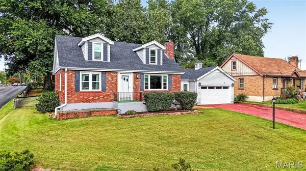 415 N Castello, Florissant, MO 63031