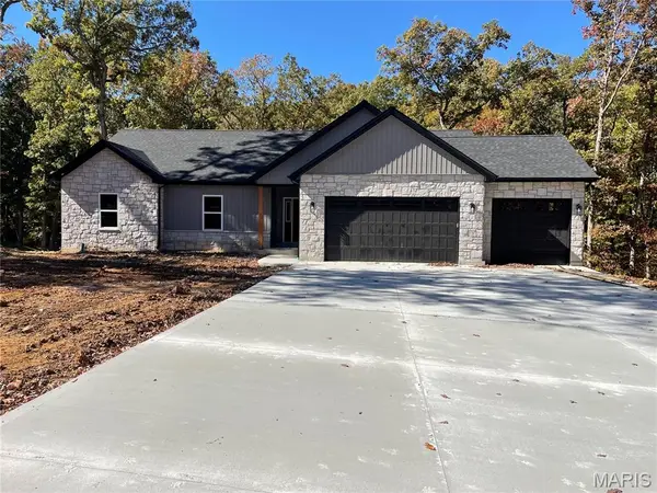 130 Bristol Ridge DR, Troy, MO 63379