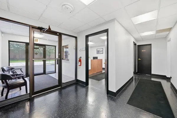 8400 S 77th AVE, Bridgeview, IL 60455