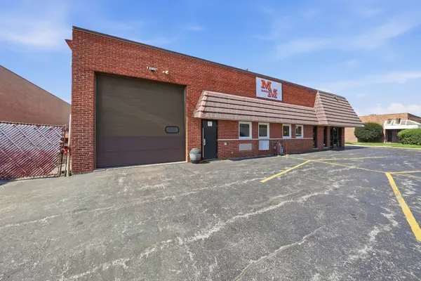 8400 S 77th AVE, Bridgeview, IL 60455