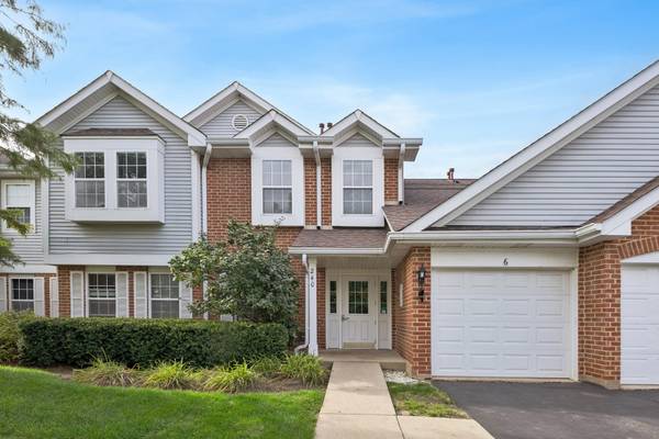 240 Ashbury LN W #6, Roselle, IL 60172