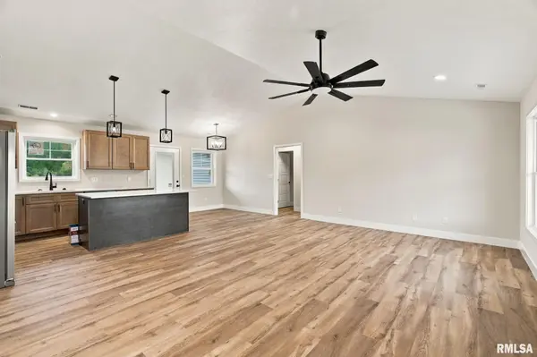 658 COPPER CREEK LN, Herrin, IL 62948
