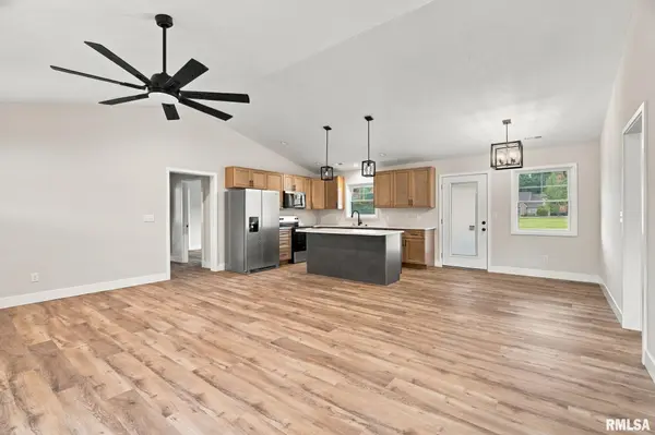658 COPPER CREEK LN, Herrin, IL 62948