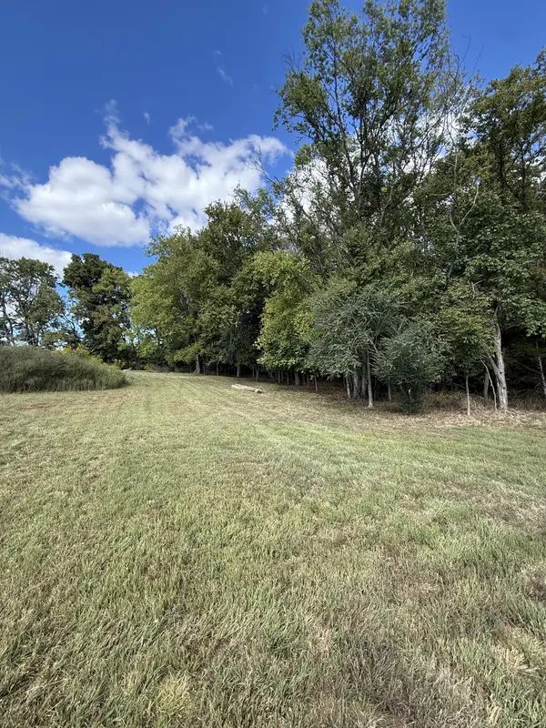 0 Bass Rd, Bethpage, TN 37022