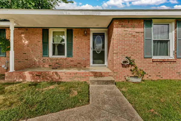3434 Melrose Dr, Clarksville, TN 37042