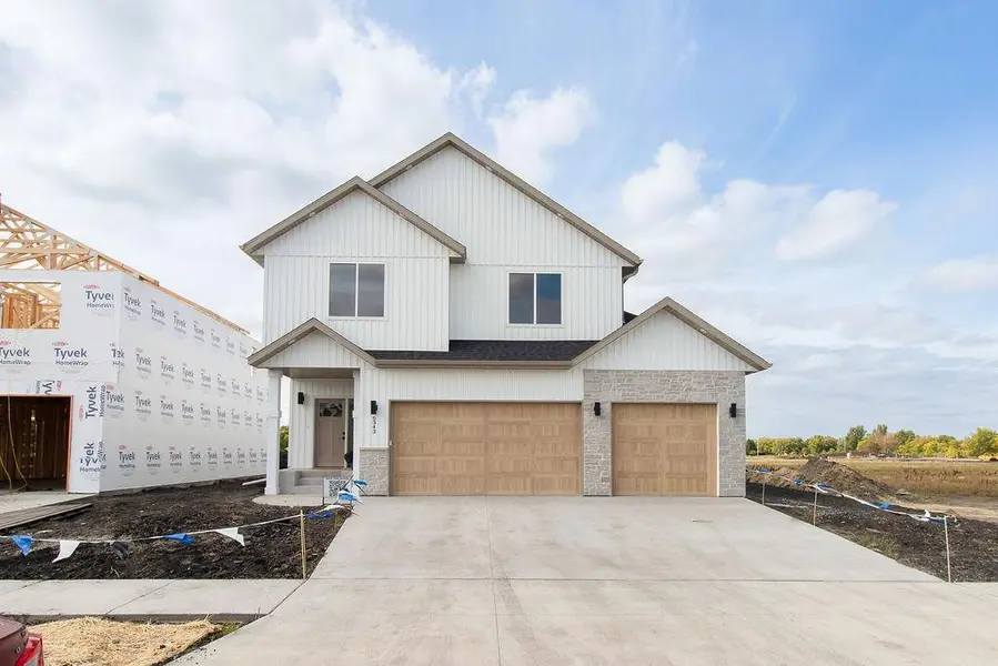 6343 68th ST S, Horace, ND 58047