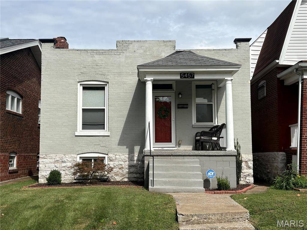 5457 Itaska ST, St Louis, MO 63109