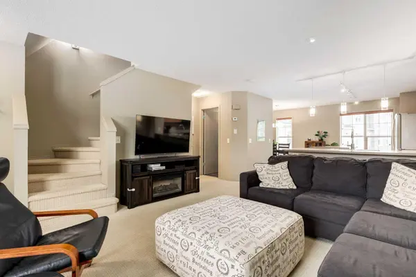 778 Tuscany DR NW, Calgary, AB T3L 3C4