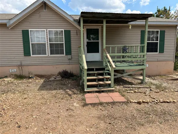 157 Lakeside DR, Bastrop, TX 78602