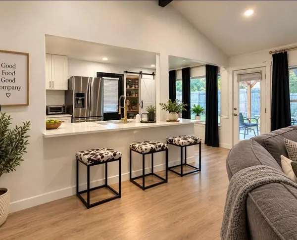 9501 bldg one meadowheath DR, Austin, TX 78729