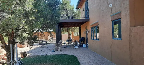 43143 N Hallelujah LN, Seligman, AZ 86337
