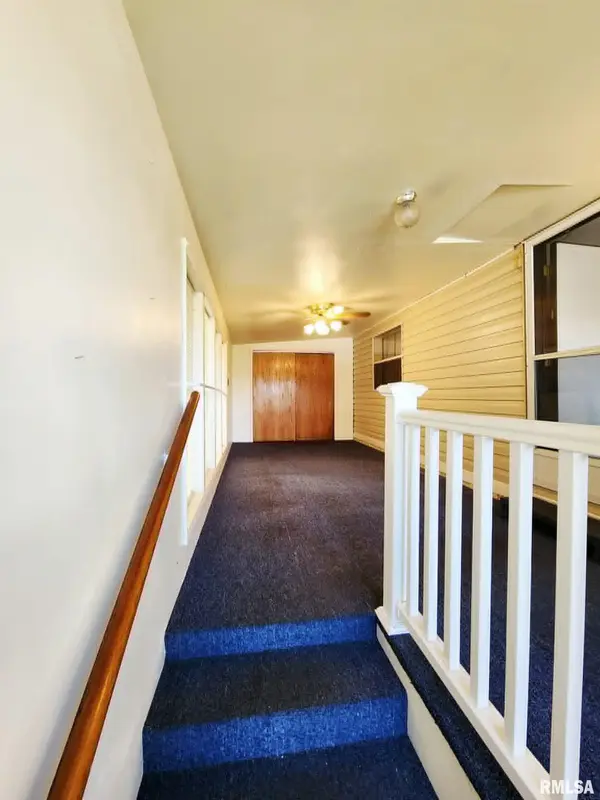 2119 Ennis LN, Quincy, IL 62305