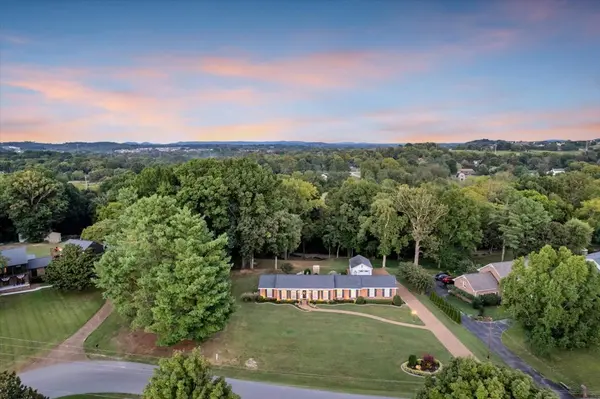 303 Ellington Dr, Franklin, TN 37064