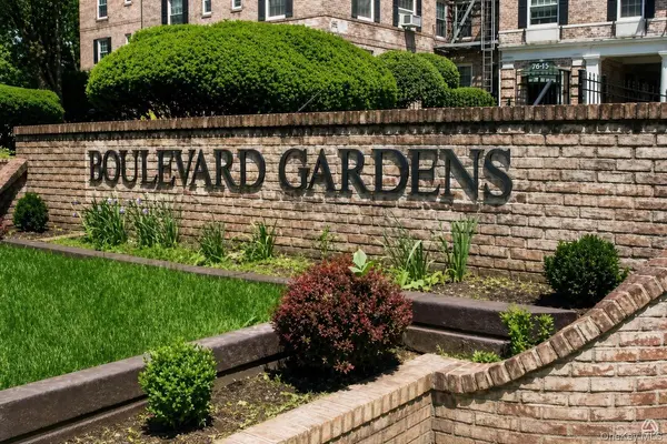 30-15 Hobart ST #4H, Woodside, NY 11377