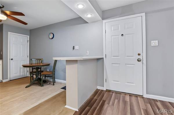 10 Eagle Rock CV #103, Valley Park, MO 63088