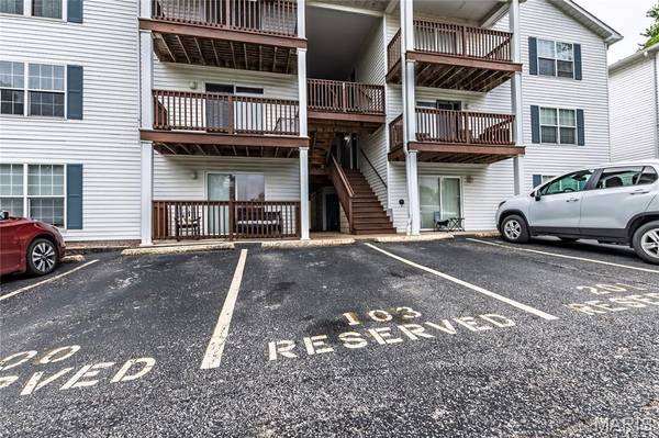10 Eagle Rock CV #103, Valley Park, MO 63088