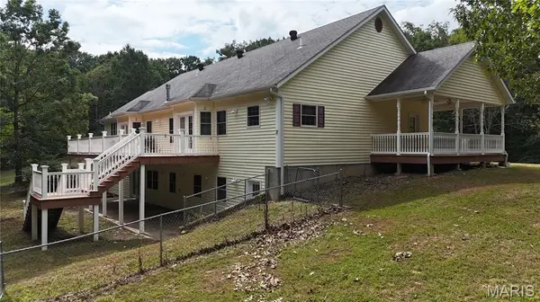 3554 HOLZSCHUH RD, Owensville, MO 65066