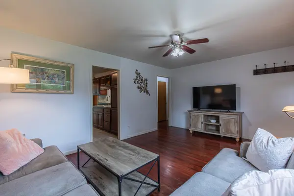 1412 Meriden ST, Mendota, IL 61342