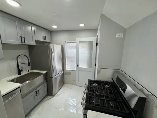 9344 S King DR, Chicago, IL 60619