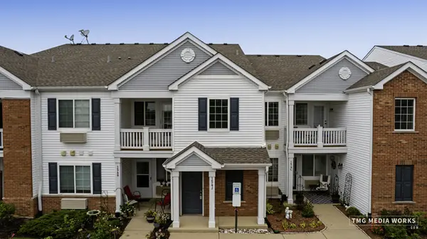 154 Bertram DR #J, Yorkville, IL 60560