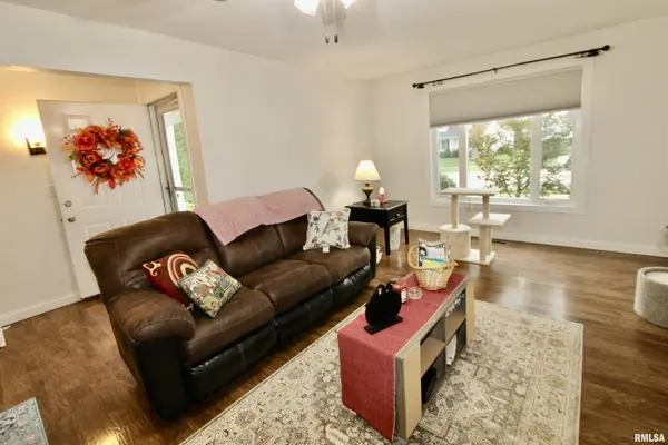 1103 WESTMINSTER DR, Washington, IL 61571