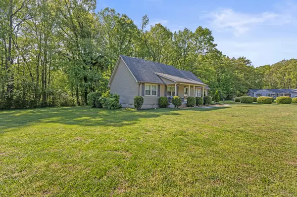 303 Rutledge Ave, Tullahoma, TN 37388