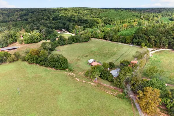 749 McNichols Rd, Cadiz, KY 42211