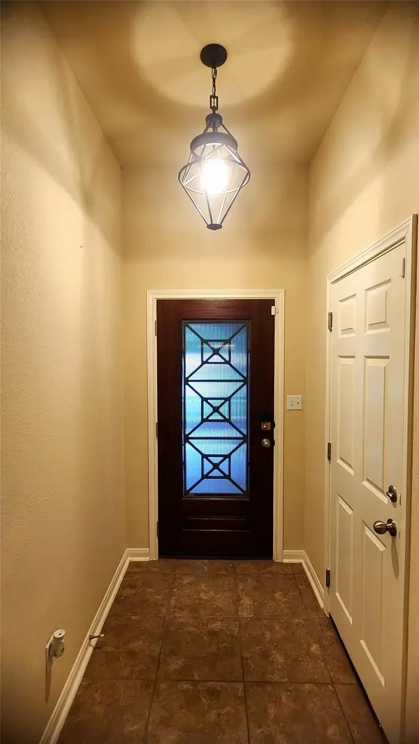705 Wiltshire DR, Hutto, TX 78634